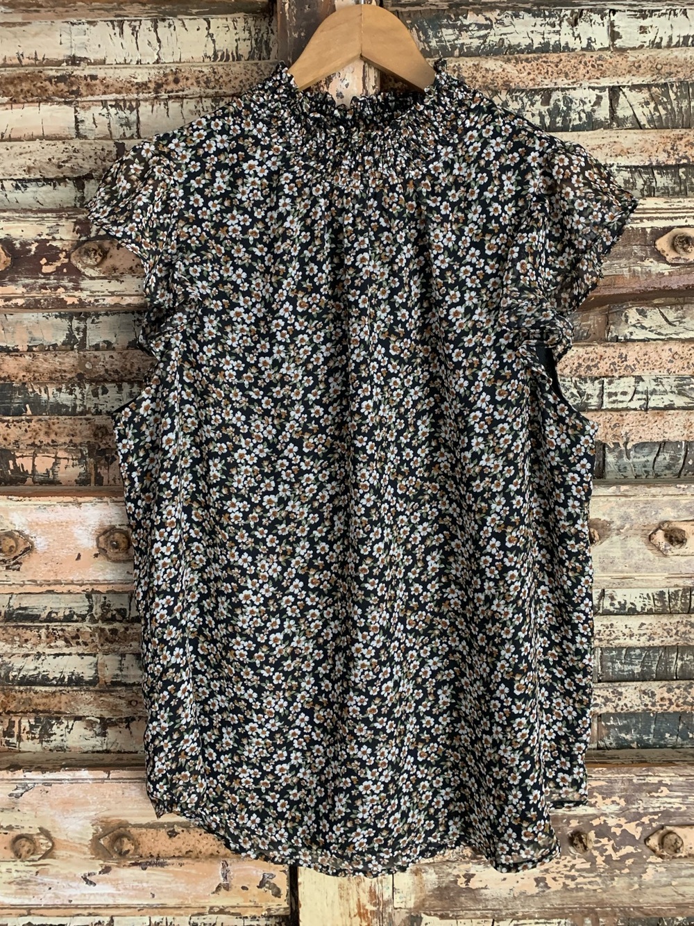 Pleione Anthropologie Ditsy Floral Smocked Ruffle Cap-Sleeve Top, Mock Neck, M